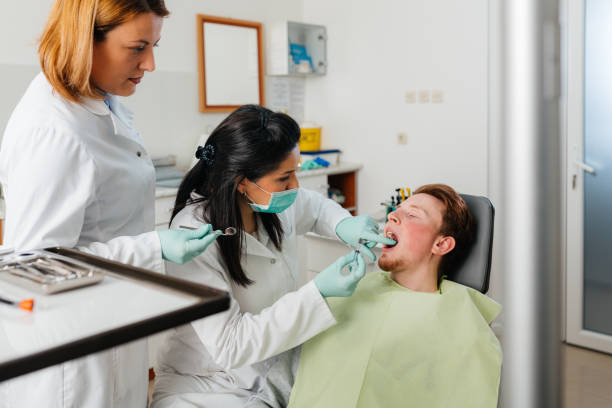 Best Emergency Root Canal Therapy in Deephaven, MN